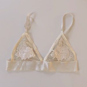 White Lacey floral bra